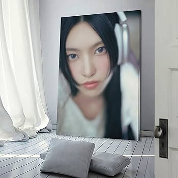 Amazon.co.jp: YUNAH ユナ ILLIT アイリット SUPER REAL ME